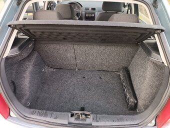 Fabie 1,2htp. Nájezd 107k km. 2005 - 8