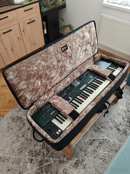 Prodám Hammond SK PRO-73 - 8