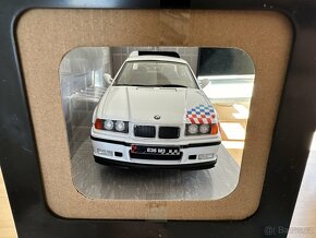 Model BMW M3 e36 SOLIDO 1:18 coupe LIGHTWEIGHT bílá - 8