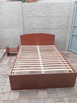 Prodám manželskou postel + Noční stolek ZDARMA - 8