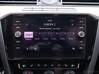 Volkswagen Passat 2,0 TDI 110kW CZ R-Line (2017) - 8