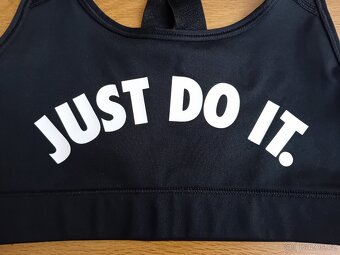 Nike dámská sportovní podprsenka vel. XS/S - 8