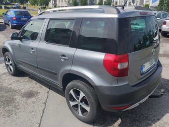 YETI 1,2 TSI 77 KW 2012 ALU TAŽNÉ PDC KLIMA SERVISKA - 8