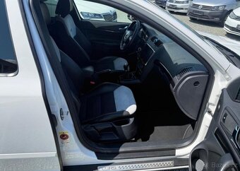 Škoda Octavia 2.0 TDI RS nafta manuál 125 kw - 8