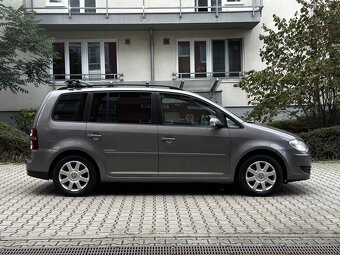 Volkswagen Touran 1.9 TDI United 7 míst Navi Tažné Facelift - 8
