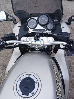 Triumph 900 sprint - 8