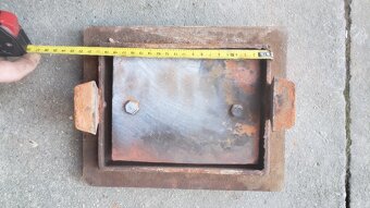 Litinová dvířka pro pec, kamna, krb. (2 druhy) - 8