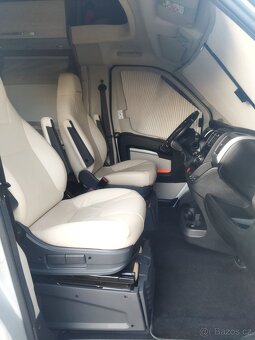 Burstner Ixeo 726 G - 8
