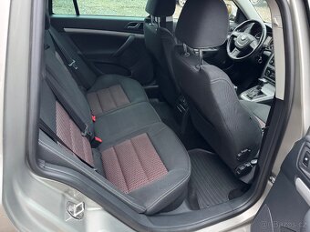 ŠKODA OCTAVIA II FL COMBI SPORT 2.0 TDI 103KW DSG 2012 - 8