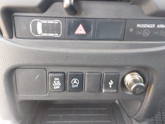 Mitsubishi L 200 - 8