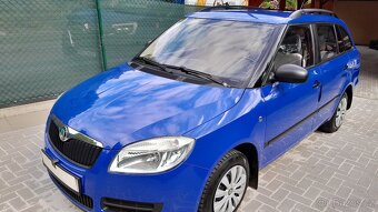 Velice zachovalá málo jetá ŠKODA FABIA II1.2 kombi - 8