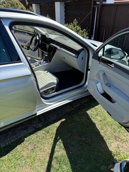 Volkswagen Passat - 8