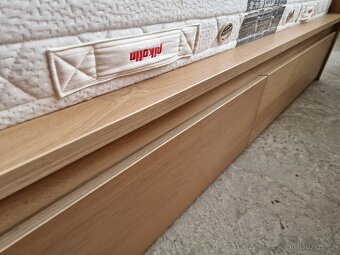 Postel ikea včetně šuplíku 180x200 výška 65 cm - 8