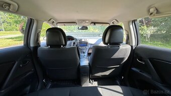 Toyota Avensis 2.2 D-CAT 2009 - 8