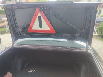 Mercedes 190E 2,3 - 8