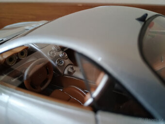 1:18 Maisto Dealer Edition - Mercedes-Benz Vision SLR (1999) - 8