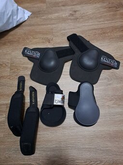 Mnoho věcí na kone - 8