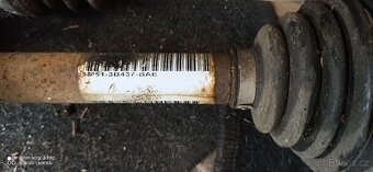 Ford Focus 1.6i - ND z vozu - 8