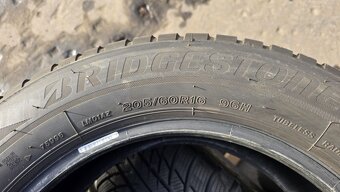 Zimní pneu 205/60/16 Bridgestone - 8