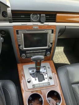 Na prodej: Volkswagen Phaeton 3.0 TDI V6 – r. 2011, Automat - 8