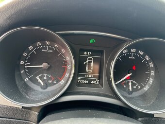 Škoda Superb Combi 2.0 TDI 125 kW 2011 - 8