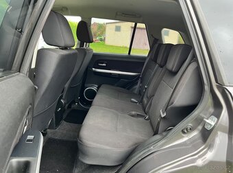 Suzuki Grand Vitara 2.4i benzín 124kw - 8