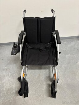 Elektrický invalidní vozík - 8