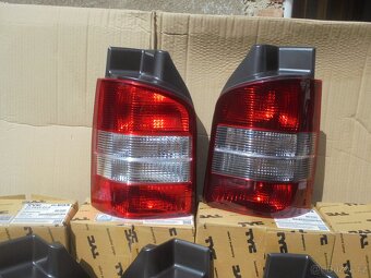 VW T5 , 2003-2009 - Přední světla H7 a H1 - 8