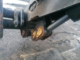 Dily na New Holland LM 435  r.2004 - 8