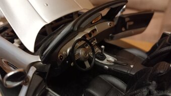 1:18 bmw z8 007 - 8