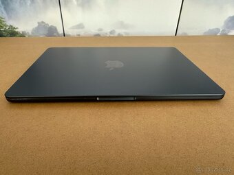 MacBook AIR 13.6" M2/16/1TB 10GPU Bat 82,6% Hezký stav - 8