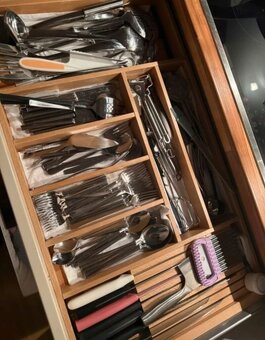 Krémová linka ve vysokém lesku se spotřebiči,5867 - 8