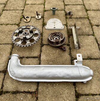 Jawa 50 Jawetta, Stadion - díly - 8