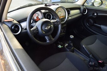 Mini Cooper R56 1.6benzín 90kW 2010 3dv. M6 - 8