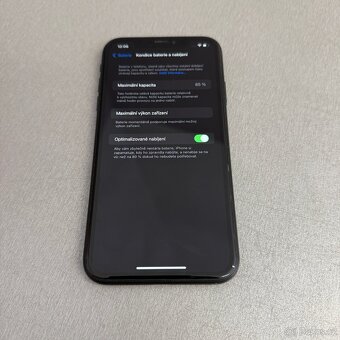 iPhone XR 64GB, pěkný stav, 12 měsíců záruka - 8