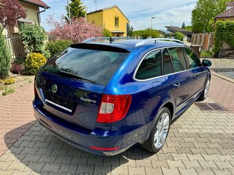 Škoda Superb Combi II 2.0 TDI 125KW Elegance - 8