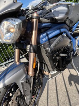 Triumph Speedtriple 1050 SE - 8