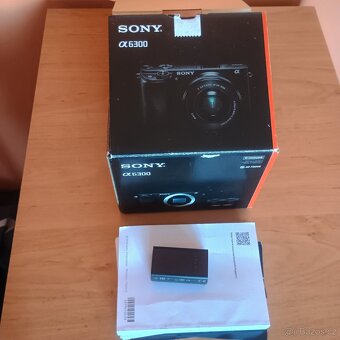 Sony A6300 (tělo) + 3 baterie - 8