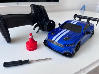 Drift Racing auto 4WD svítící - 8
