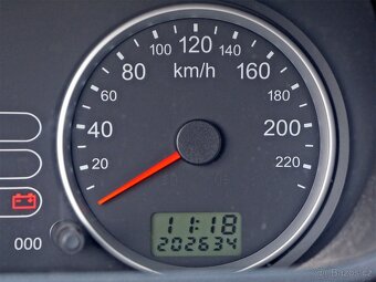 Ford Fusion 1.4 benzin (r.v. 2005) stříbrný - STK do 09/2027 - 8