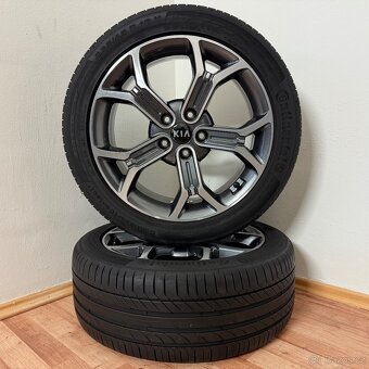 KIA XCEED 5x114,3 ET45+LETNÍ 235/45R18 6mm - 8