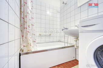 Pronájem bytu 2+kk, 38 m², Plzeň, ul. Bzenecká - 8