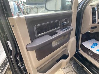 Dodge Ram 1500 5.7 Hemi - 8