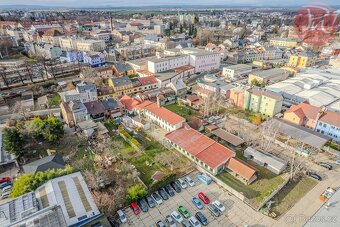 Unikátní nabídka: Prodej komerční budovy a rodinného domu s - 8
