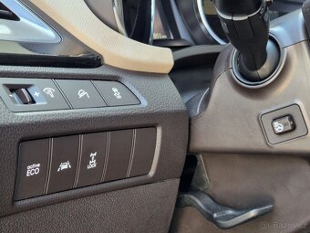 Hyundai Santa Fe 2.2D Premium 4x4 automat - 8