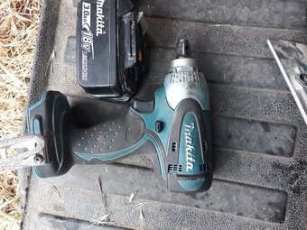 Aku naradi Makita - 8