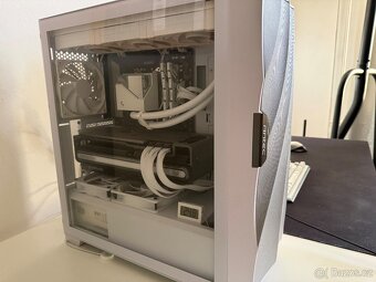 Herní setup - 7800x3d & RX 7900xtx sapphire - 8