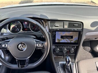 Volkswagen eGolf VII 100kW - 8