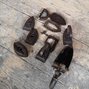 Staré žehličky - 8