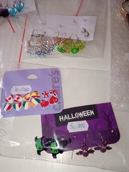 Bižuterie, náramky, náhrdelníky, náušnice, hodinky aj. - 8